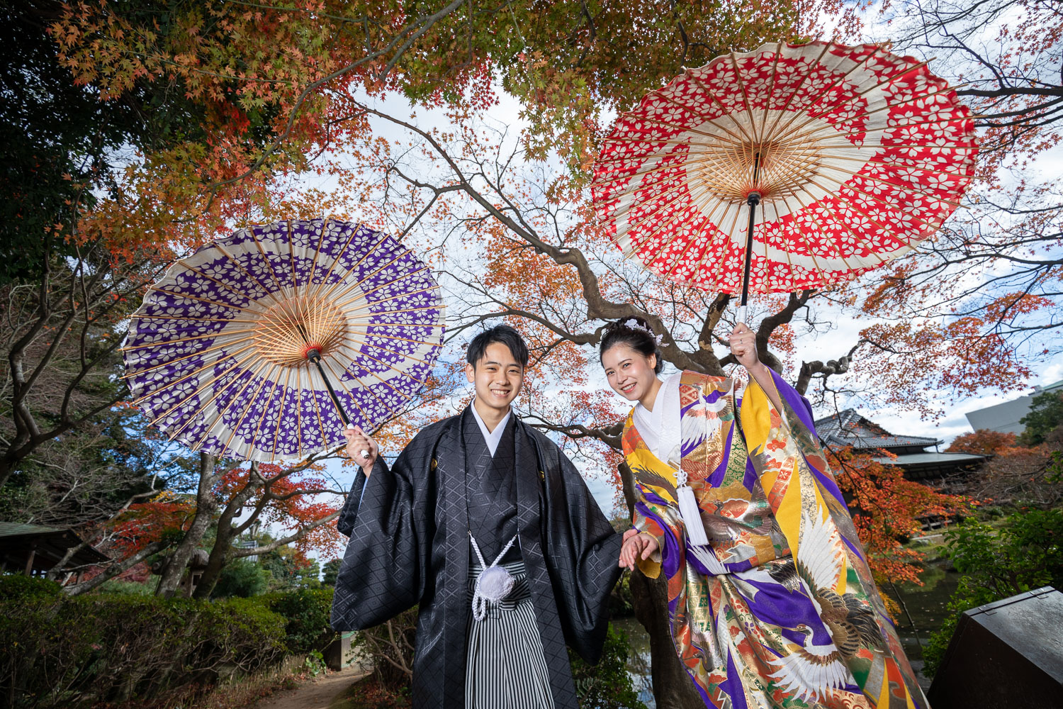 長府庭園 和装前撮り 紅葉ロケーション 色打掛 紋付袴 和傘 日本庭園