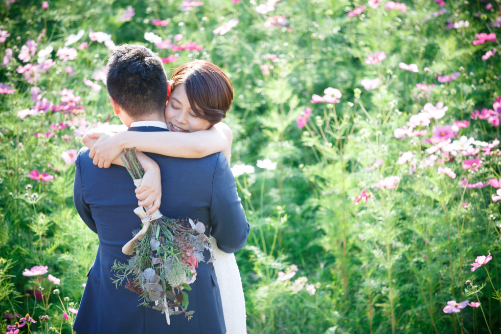 糸島 コスモス畑での前撮り ロケーションフォトウェディング