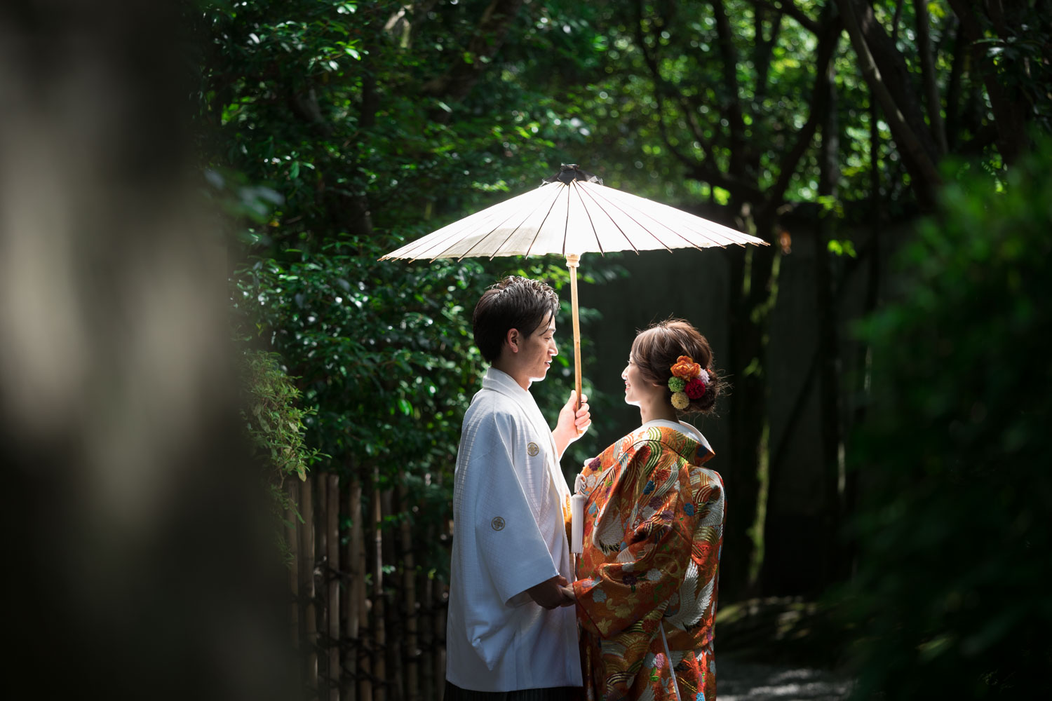 福岡友泉亭公園で撮影した白無垢の和装前撮り写真